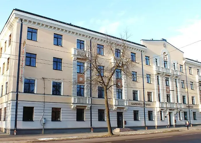 Apalenis ホテル 3*