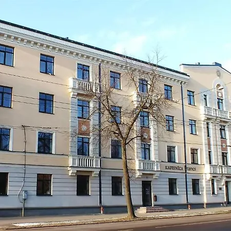 Apalenis Готель 3*