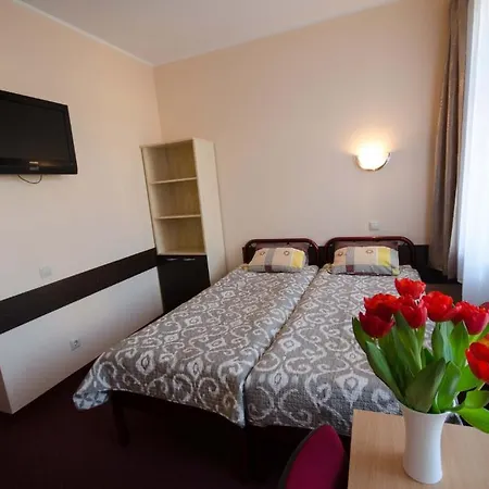 Apalenis 3* Riga