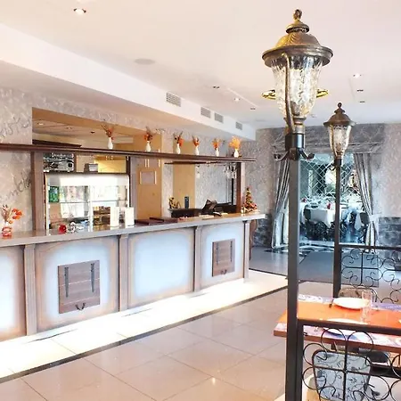 Apalenis Hotel
