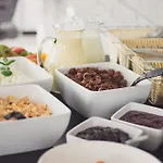 Hotel Apalenis 3*